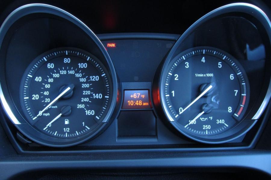  BMW Z4 sDrive 2.8i 2012 года  (фото 19 из 43)